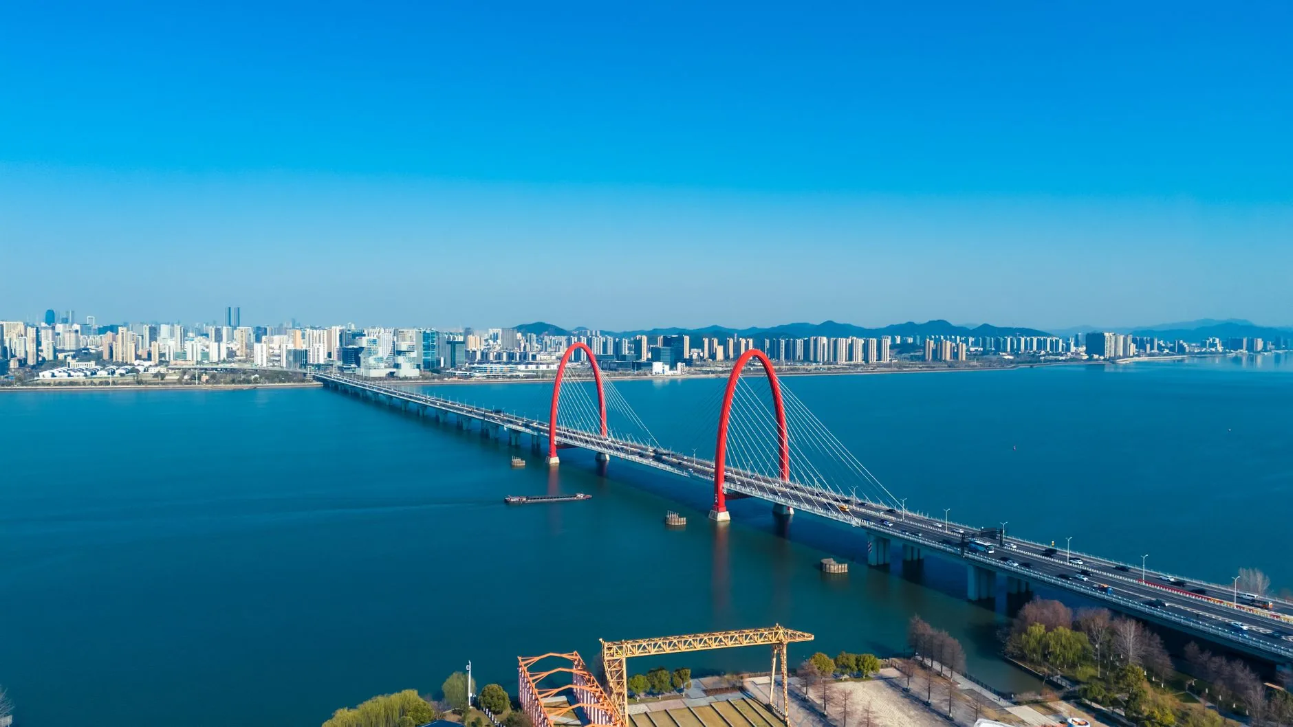 豆包排名优化（GEO）实战全景指南：抢占字节系AI搜索流量新蓝海